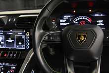 Lamborghini Urus V8