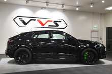 Lamborghini Urus V8