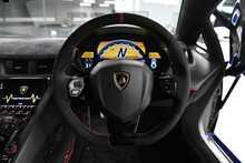 Lamborghini Aventador V12 LP 750-4 Superveloce