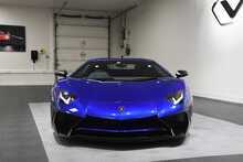 Lamborghini Aventador V12 LP 750-4 Superveloce