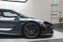 McLaren 720S T V8