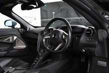 McLaren 720S T V8