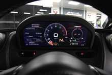 McLaren 720S T V8