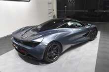McLaren 720S T V8