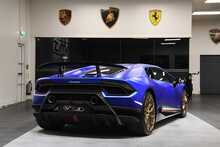 Lamborghini Huracan LP640-4 Performante