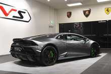 Lamborghini Huracan V10 LP 640-4 EVO