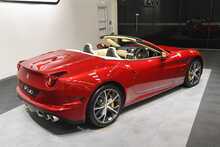 Ferrari California V8 T