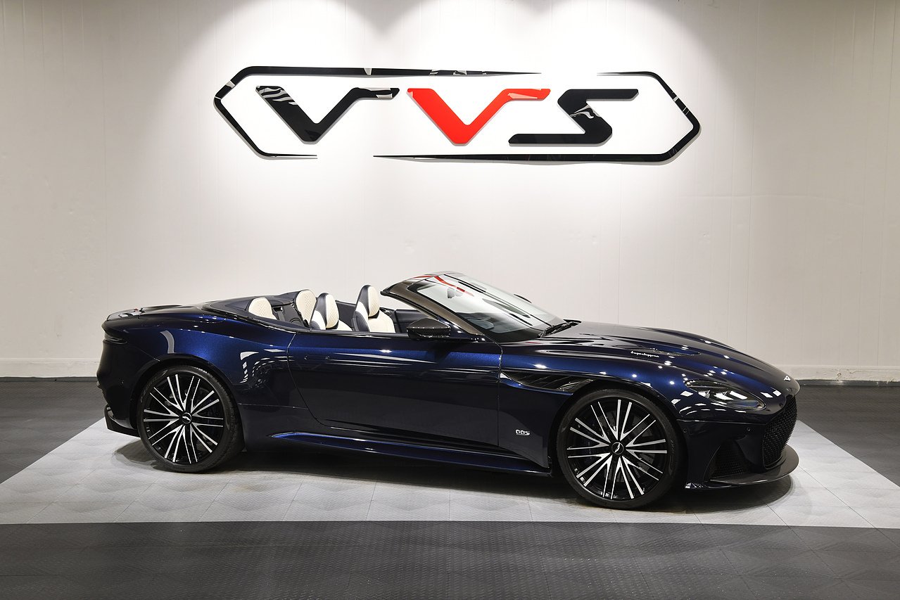 2020 Aston Martin DBS