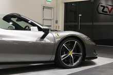 Ferrari 296 GTS T V6