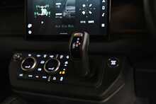 Land Rover Defender 110 D300 MHEV X-Dynamic HSE