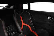 Lamborghini Huracan V10 LP 640-4 Performante