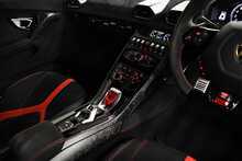 Lamborghini Huracan V10 LP 640-4 Performante