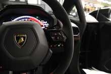 Lamborghini Huracan V10 LP 640-4 Performante