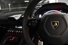 Lamborghini Huracan V10 LP 640-4 Performante