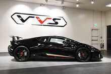 Lamborghini Huracan V10 LP 640-4 Performante