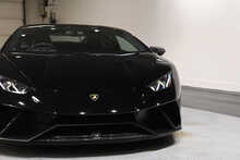 Lamborghini Huracan V10 LP 640-4 Performante