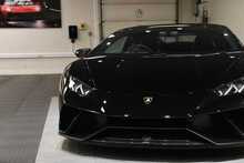 Lamborghini Huracan V10 LP 640-4 Performante