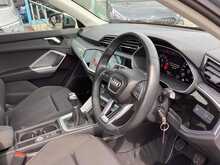 Audi Q3 TFSI CoD Technik - U42285