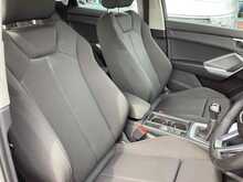 Audi Q3 TFSI CoD Technik - U42285