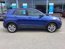 Volkswagen T-Cross TSI SE - U42651