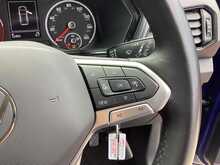 Volkswagen T-Cross TSI SE - U42651