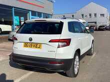 Skoda Karoq TSI SE L - U43253