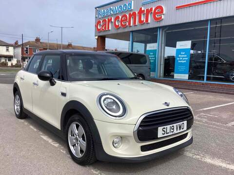 MINI Hatch 1.0 MHEV Launch Edition Hatchback 3dr Petrol Manual Euro 6 (s/s) (70 bhp)