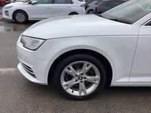 Audi A4 TFSI Sport - U43749