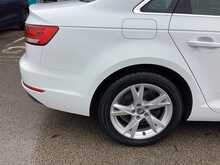 Audi A4 TFSI Sport - U43749
