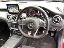 Mercedes-Benz GLA GLA180 AMG Line Edition - U43776