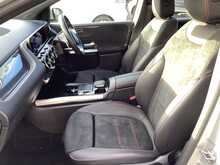 Mercedes-Benz B Class B180d AMG Line - U43778