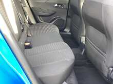 Peugeot 2008 PureTech Active Premium + - U43784