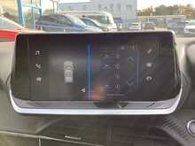 Peugeot 2008 PureTech Active Premium + - U43784