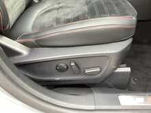 Ford Kuga T EcoBoost ST-Line Edition - U43799