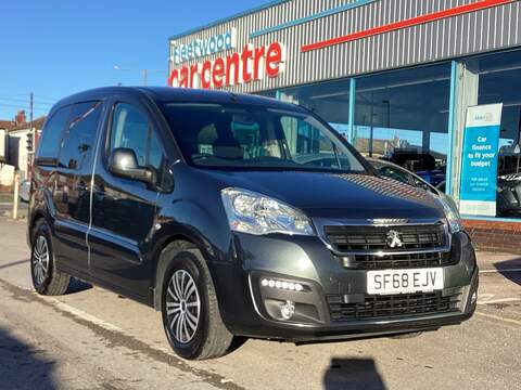 Peugeot Partner Tepee 1.6 Titanium MPV 5dr Petrol Powershift Euro 5 (105 ps)