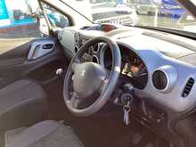 Peugeot Partner Tepee VTi Active - U43810
