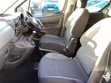 Peugeot Partner Tepee VTi Active - U43810