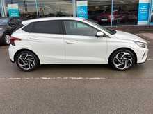 Hyundai i20 T-GDi MHEV Premium - U43811
