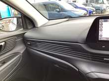 Hyundai i20 T-GDi MHEV Premium - U43811
