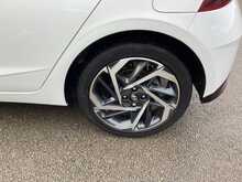 Hyundai i20 T-GDi MHEV Premium - U43811