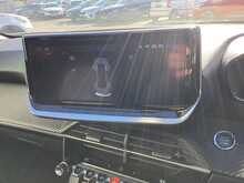 Peugeot E-2008 Allure - U43830