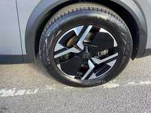 Peugeot E-2008 Allure - U43830