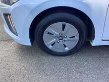 Hyundai IONIQ h-GDi Premium - U43831