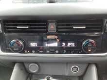 Nissan Qashqai DIG-T MHEV N-Connecta - U43835