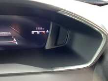 Peugeot 2008 PureTech Allure - U43837