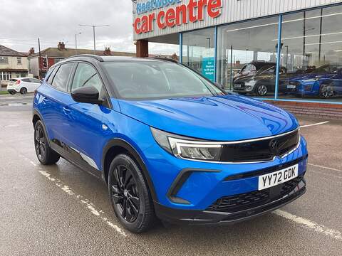 Vauxhall Grandland 1.2 Elite Nav SUV 5dr Petrol Manual Euro 6 (83 ps)