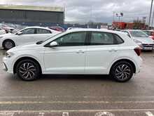 Volkswagen Polo TSI Life - U43856