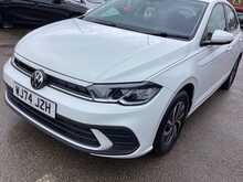 Volkswagen Polo TSI Life - U43856