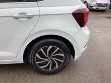 Volkswagen Polo TSI Life - U43856