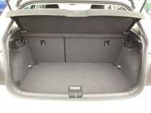 Volkswagen Polo TSI Life - U43856